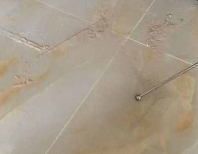 柏乡瓷砖空鼓维修公司分享粘合剂选择不当在瓷砖铺贴过程中可能导致以下问题